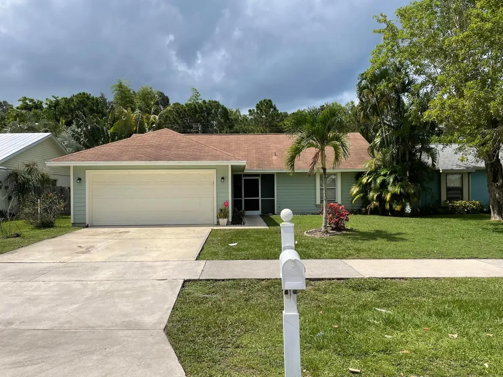 4049 SE Jacaranda Street Stuart FL 34997