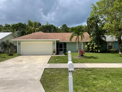 4049 SE Jacaranda Street Stuart FL 34997