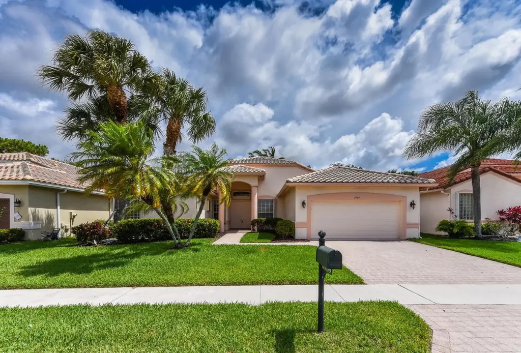 6709 Garde Road Boynton Beach FL 33472