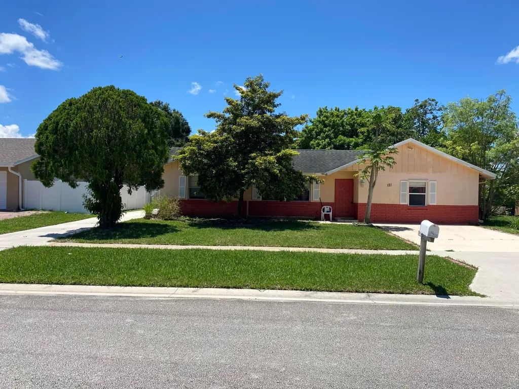 121 Raven Court Royal Palm Beach FL 33411