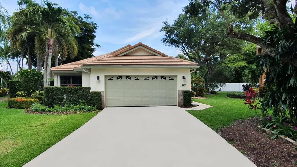 209 Sherwood Forest Drive Delray Beach FL 33445
