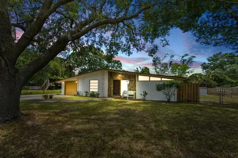 360 16th Avenue Vero Beach FL 32962