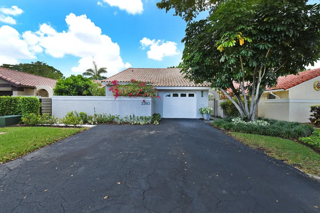 2250 NW 14th Street Delray Beach FL 33445