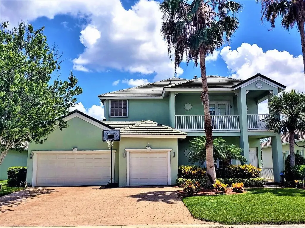 228 NW Magnolia Lakes Boulevard Port St Lucie FL 34986