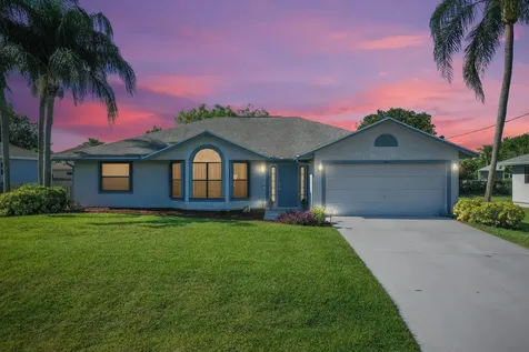 1105 SW Khan Drive Port St Lucie FL 34953