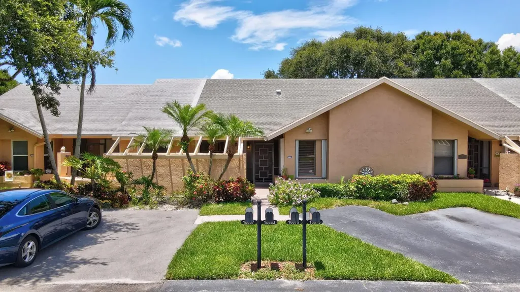 10883 Waterberry Court Boca Raton FL 33498