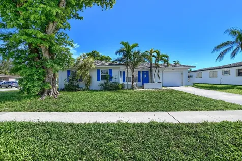 11199 Median Street Boca Raton FL 33428
