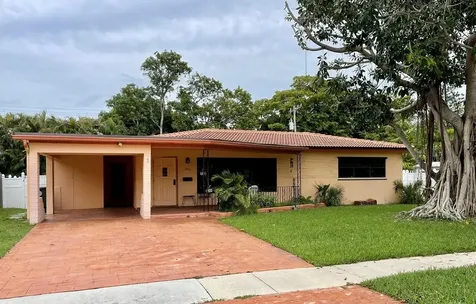 2100 NE 3rd Way Boca Raton FL 33431