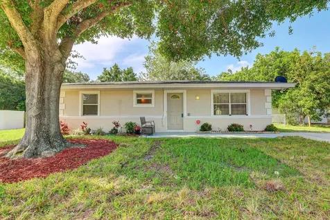 164 S Naranja Avenue Port St Lucie FL 34983