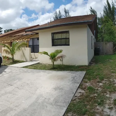 3776 Mil-lake Court Greenacres FL 33463