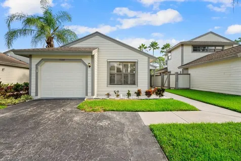 13287 Bedford Mews Court Wellington FL 33414