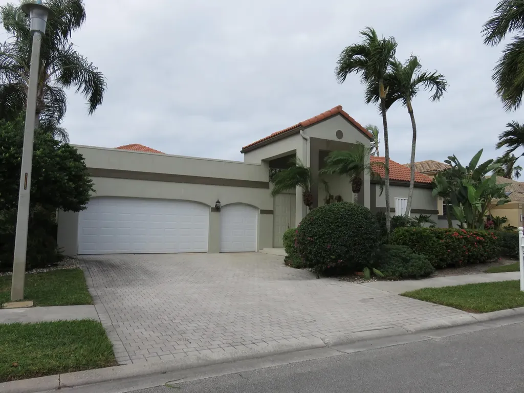 11613 Privado Way Boynton Beach FL 33437