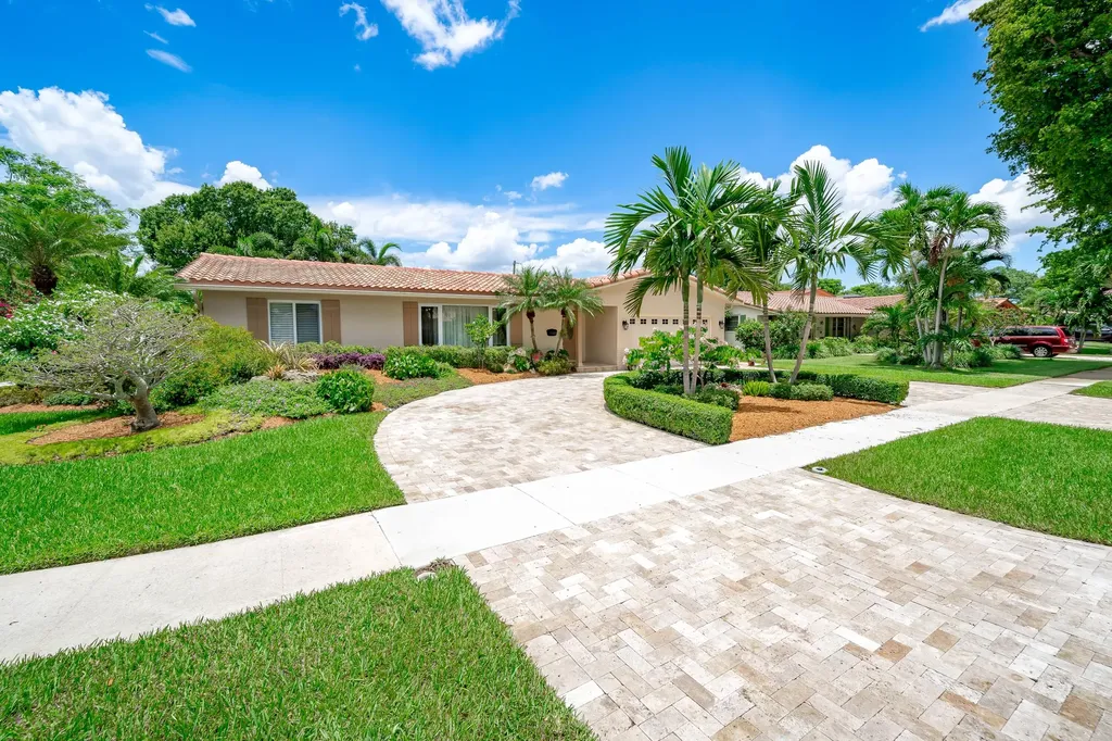 1091 SW 67th Terrace Plantation FL 33317