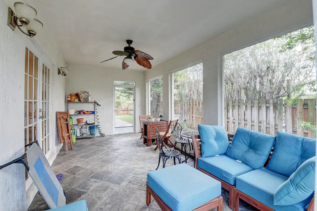 445 NE 36th Street Boca Raton FL 33431