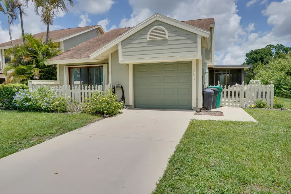 1591 SE Harmony Court Port St Lucie FL 34952