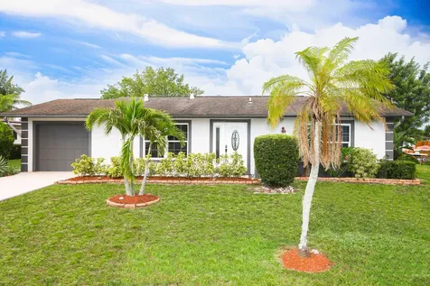 733 SE Calmoso Drive Port St Lucie FL 34983