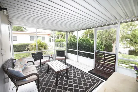 733 SE Calmoso Drive Port St Lucie FL 34983