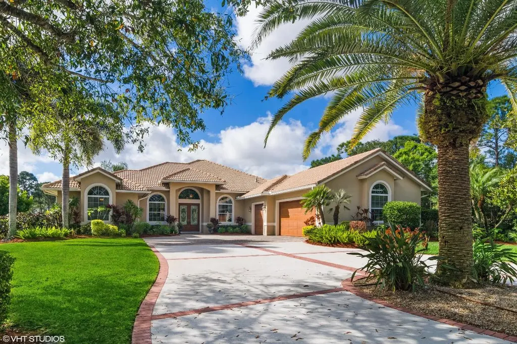 7833 Long Cove Way Port St Lucie FL 34986