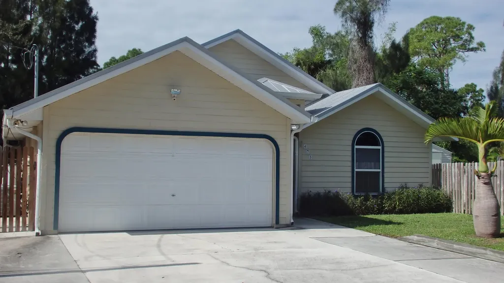 475 SW Rustic Circle Stuart FL 34997