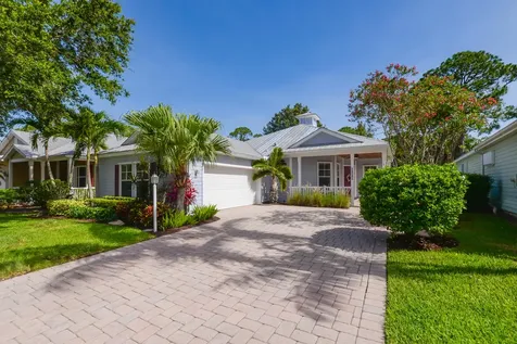584 NE Canoe Park Circle Port St Lucie FL 34983