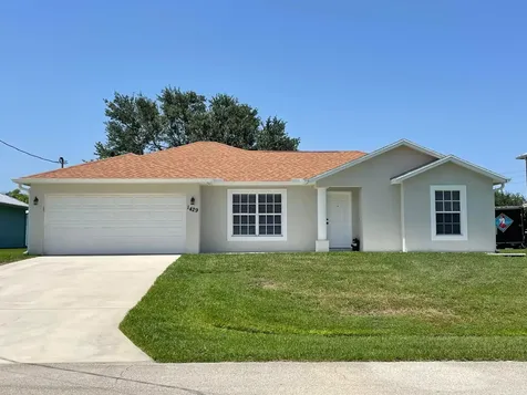 1429 SW Abacus Avenue Port St Lucie FL 34953