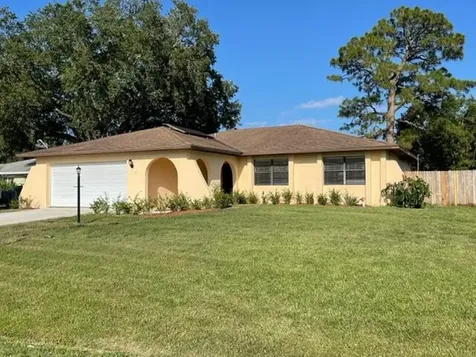 513 NW Sagamore Terrace Port St Lucie FL 34983
