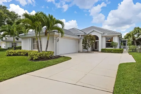 7546 SE Bay Cedar Circle Hobe Sound FL 33455