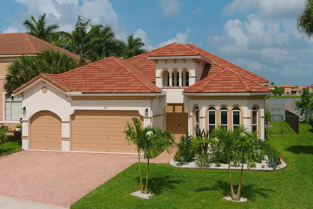 1210 Canyon Way Wellington FL 33414