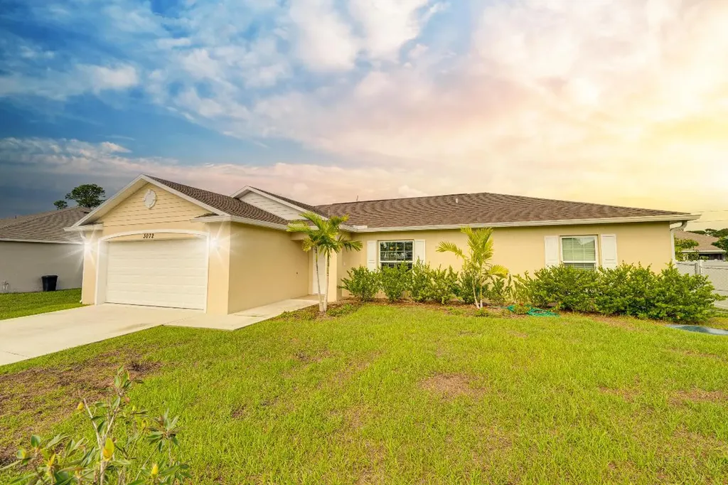 3072 SW Lucerne Street Port St Lucie FL 34953