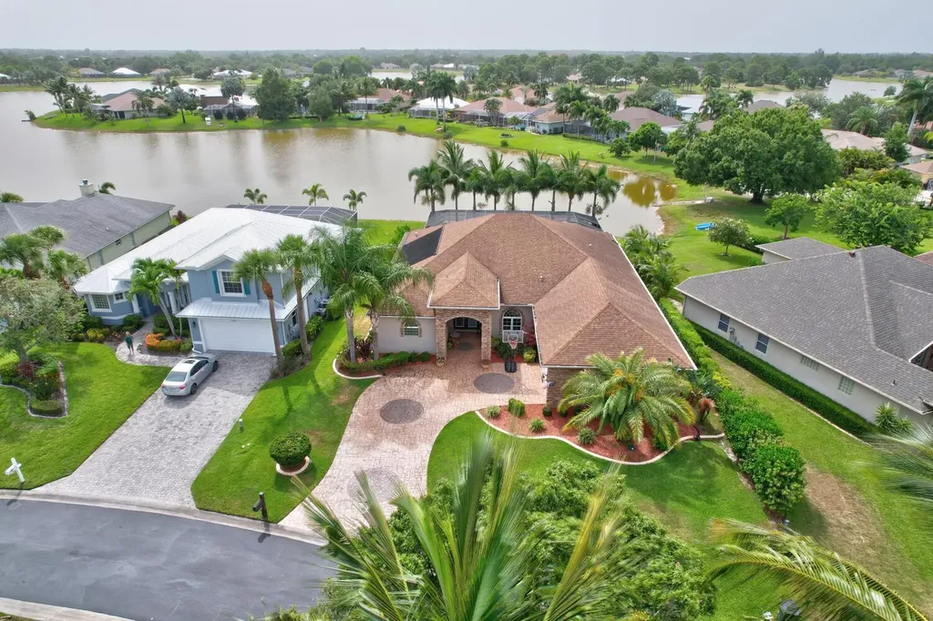 225 SW Fernleaf Trail Port St Lucie FL 34953