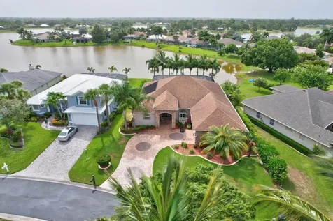 225 SW Fernleaf Trail Port St Lucie FL 34953