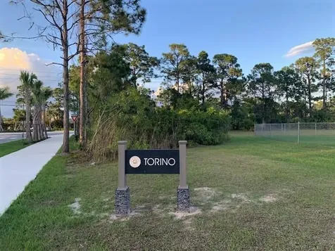 5253 NW North Delwood Drive Port St Lucie FL 34986