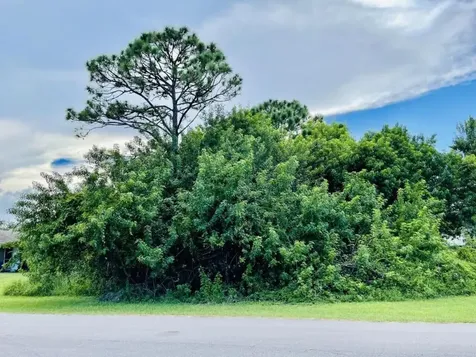 1158 SW Curtis Street Port St Lucie FL 34983
