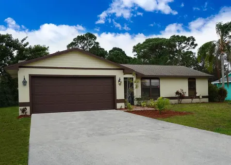 2902 SE Melaleuca Boulevard Port St Lucie FL 34952
