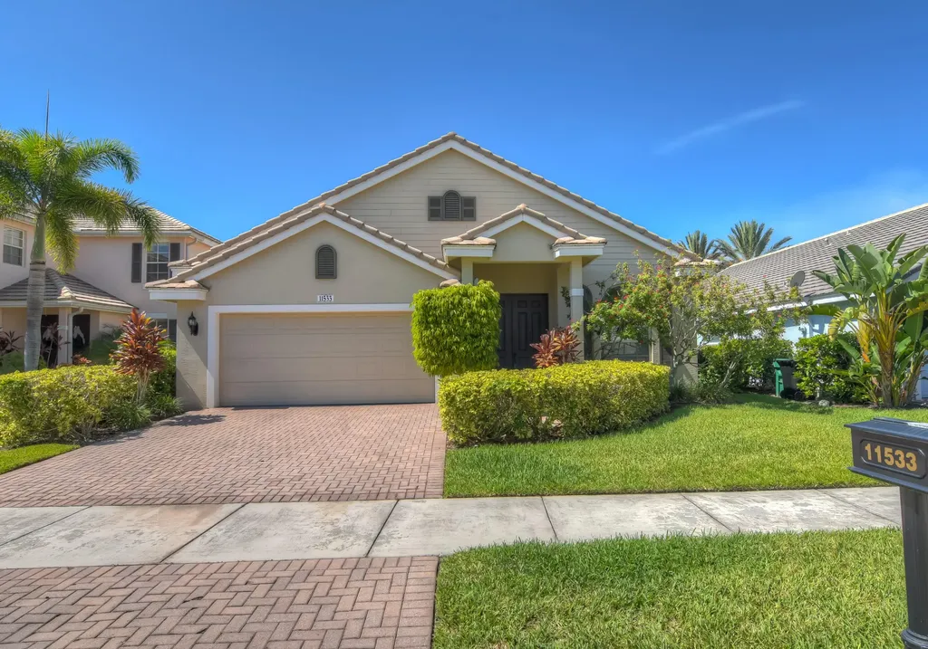 11533 SW Glengarry Court Port St Lucie FL 34987