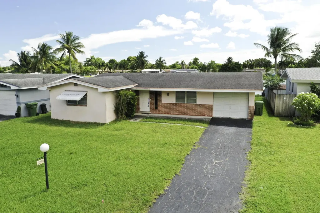 8250 NW 15th Street Pembroke Pines FL 33024