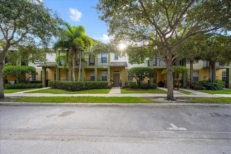2106 SE Grand Drive Port St Lucie FL 34952