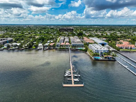 617 Windward Circle S Boynton Beach FL 33435