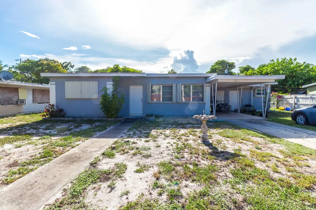 2321 NE 4th Street Boynton Beach FL 33435