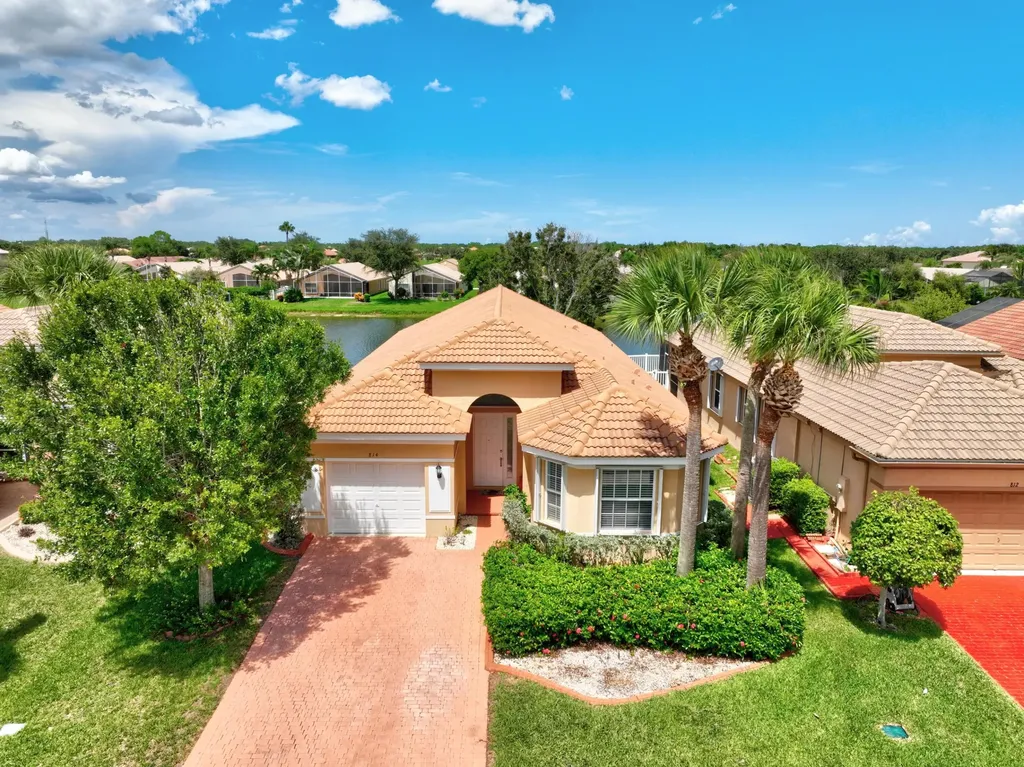 814 NW Rutherford Court Port St Lucie FL 34983