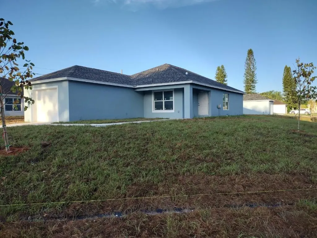 1974 SE Gena Road Port St Lucie FL 34952