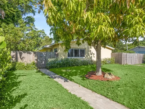 300 S Caloosahatchee Avenue Jupiter FL 33458