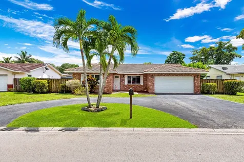 11546 NW 41st Street Coral Springs FL 33065