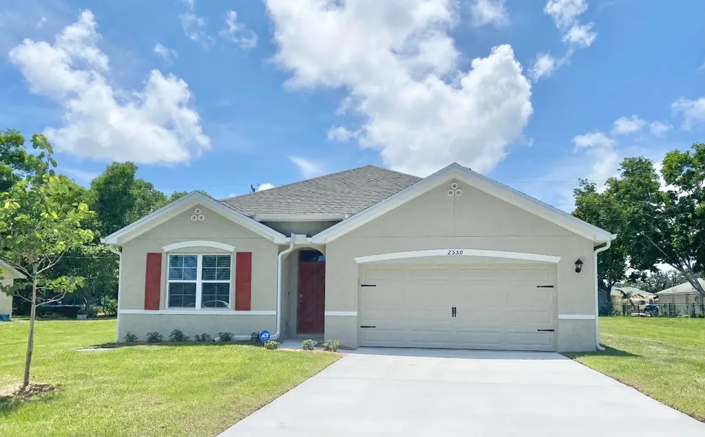 2550 SE Rock Springs Drive Port St Lucie FL 34952