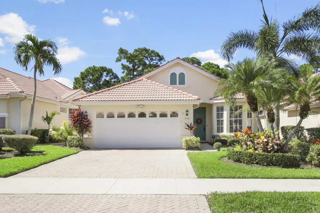 710 SW Saint Croix Cove Port St Lucie FL 34986