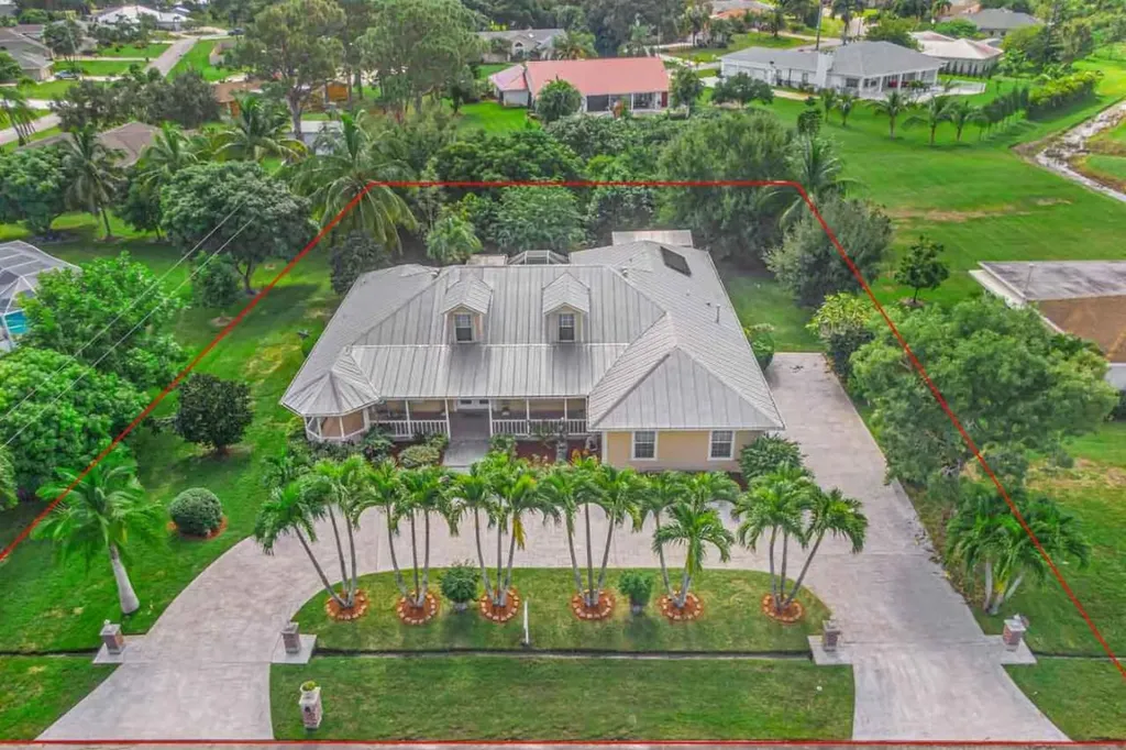 1968 SE Felton Avenue Port St Lucie FL 34952