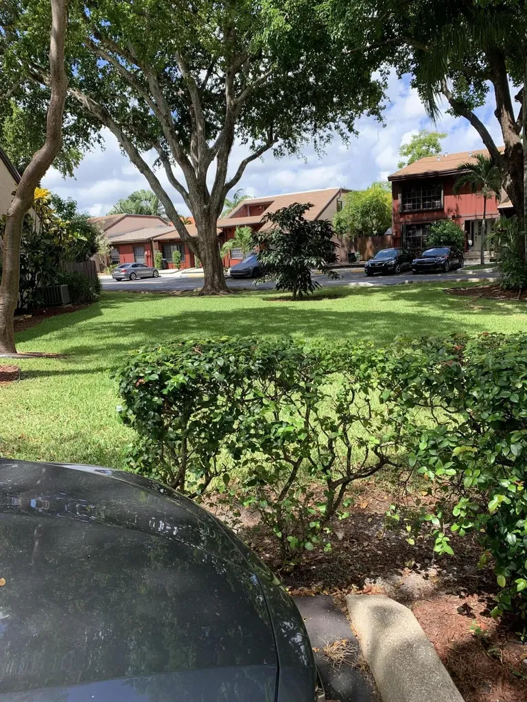 3438 Freedom Drive Hollywood FL 33021