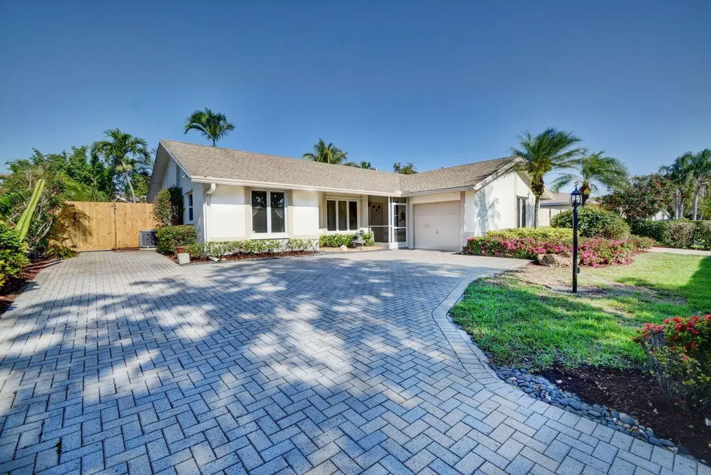 19767 Southampton Terrace Boca Raton FL 33434