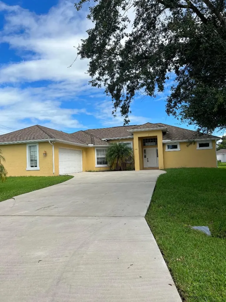 1493 SW Leisure Lane Port St Lucie FL 34953