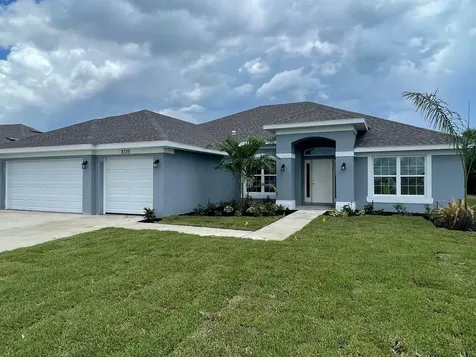 1292 SW Minyo Avenue Port St Lucie FL 34953